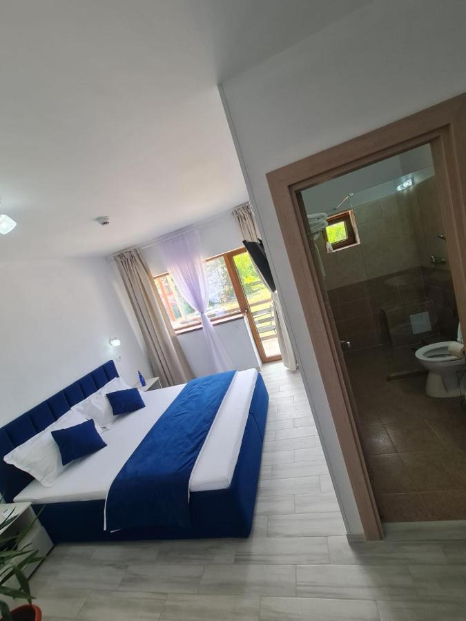 Yuka Hotel Vama Veche Bagian luar foto