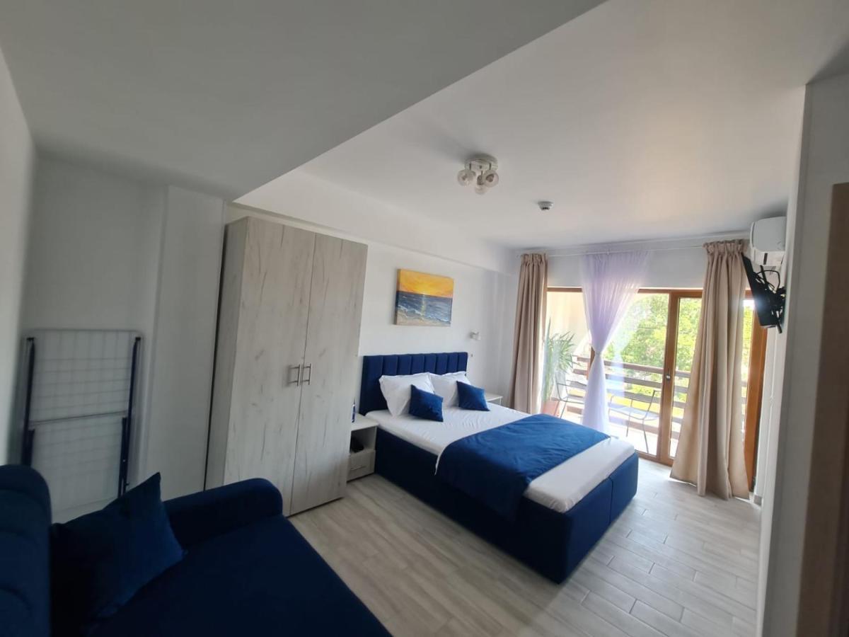 Yuka Hotel Vama Veche Bagian luar foto